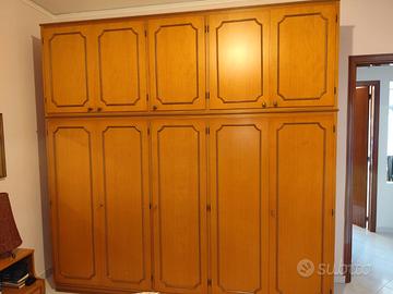 Camera da letto in noce+2 letti singoli+comodino