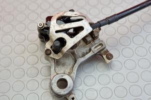 PINZA POSTERIORE HONDA CR 125 1988 1987 CR125 1987