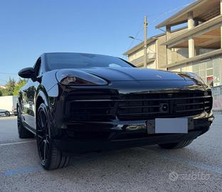 Porsche Cayenne Coupe E-Hybrid Full