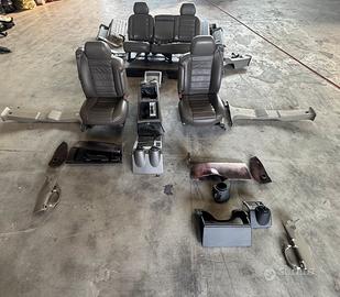 Interni Hummer H2
