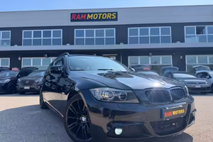 Bmw 320d Touring M-Sport auto tetto navi pelle