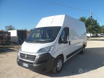 Fiat Ducato furgone maxi tetto alto