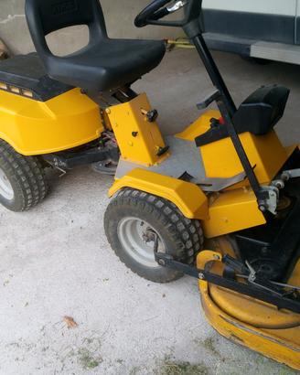 trattorino rasaerba stiga piatto frontale