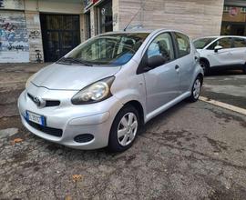 TOYOTA Aygo 1.0 VVT-i 5 porte Now Connect