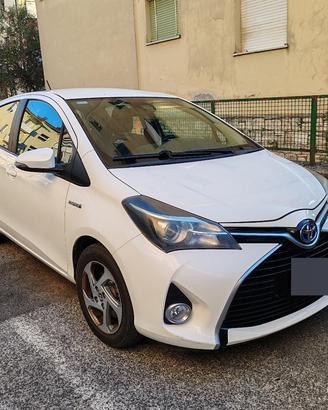 Toyota yaris 1.5Hybrid automatico euro 6B