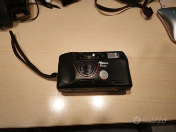 Macchina fotografica Nikon AF200