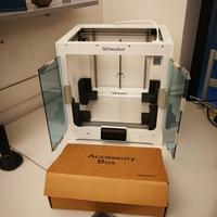 Stampante 3D FDM a doppio estrusore Ultimaker S5