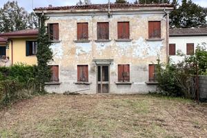 Casa accostata da ristrutturare