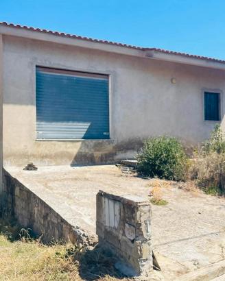 Fabbricato di 224 mq su lotto di 1837 mq
