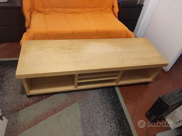 Mobile IKEA per TV (con ruote)