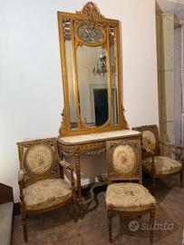 Salotto dorato stile Luigi XVI