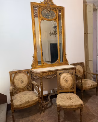 Salotto dorato stile Luigi XVI