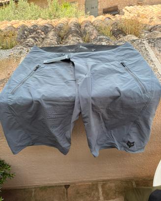 Pantaloni corti e lunghi fox