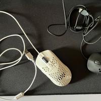 2 mouse gaming leggeri honeycomb PC funzionanti