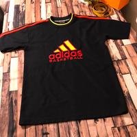 Adidas T-shirt basket-ball Unisex  stile anni 2000