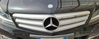calandra mercedes w204