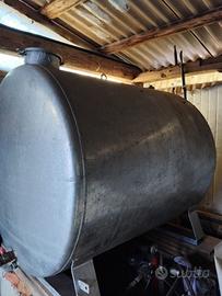 Cisterna gasolio 800 litri