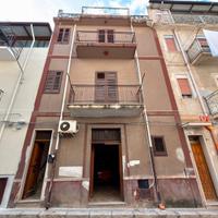 Casa indipendente a Partinico, Via Moro