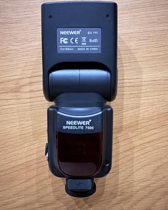 Flash Neewer Speedlite 750II