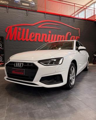 Audi A4 AVANT 2.0 30 TDI S TRONIC chilometri ...