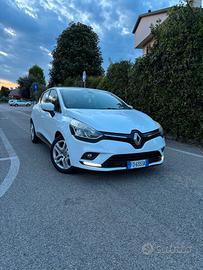 Renault clio 2016 unico proprietario con 148.000km