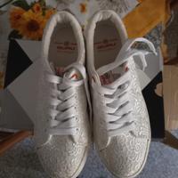 scarpe da donna guru 