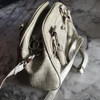 Borsa a mano in pelle verniciata