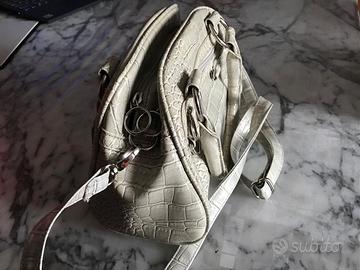 Borsa a mano in pelle verniciata