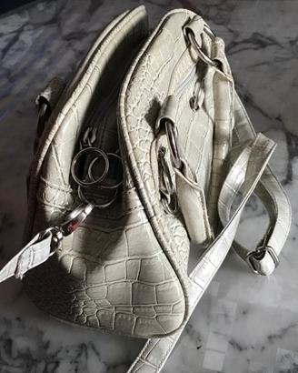 Borsa a mano in pelle verniciata