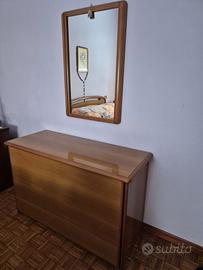 Camera da letto completa in legno.