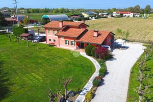 VILLA SINGOLA A SANTA GIUSTINA IN COLLE