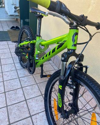 SCOTT SCALE JUNIOR verde