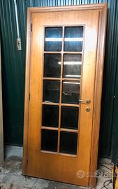 Porte in legno con e senza vetro