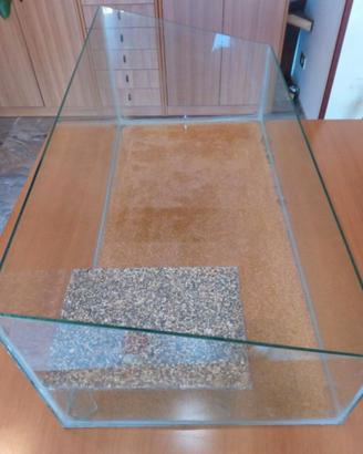 Acquario per tartarughe in vetro con isolotto