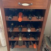 Mobile portabottiglie