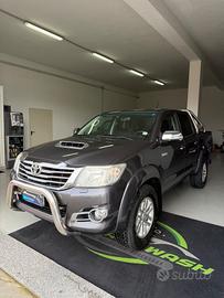 Toyota Hilux 3.0 D-4D aut.4WD 4p. DC Stylex