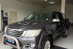 Toyota Hilux 3.0 D-4D aut.4WD 4p. DC Stylex