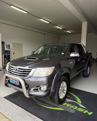 Toyota Hilux 3.0 D-4D aut.4WD 4p. DC Stylex