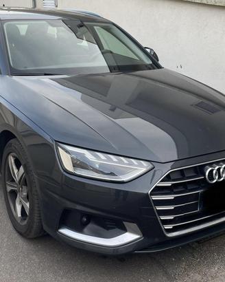 Audi A4 avanti allestimento business 35 tdi