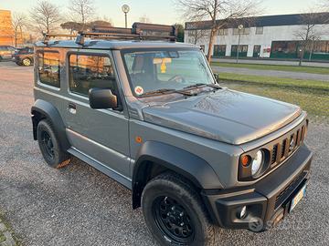 Suzuki Jimmy 4 serie