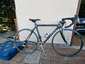 Bicicletta TREK 5500 da strada in carbonio