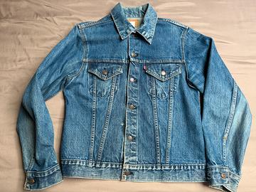 Vintage Levi’s jeans trucker jacket size 40 usa