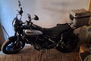 Ducati Scramber 800 Cafe Racer