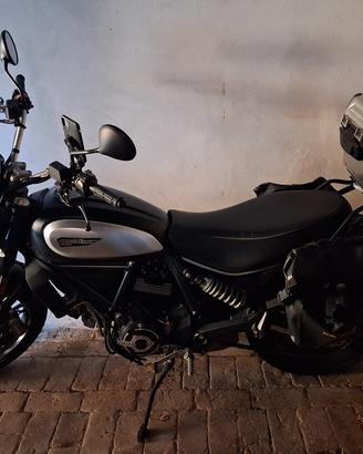 Ducati Scramber 800 Cafe Racer
