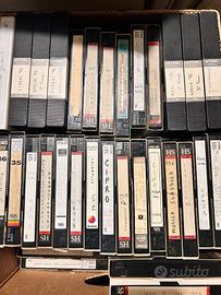 Lotto di 60 VHS amatoriali