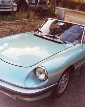 alfa romeo spider  duetto 2.0  1985