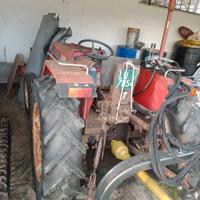 trattore agricolo targato 