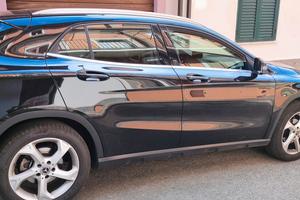 Mercedes Benz GLA 200 d 