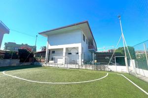 VILLA SINGOLA A MONDRAGONE