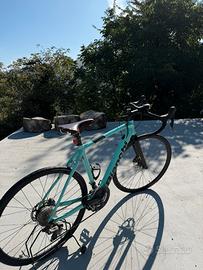 Bici da corsa bianchi e-road eletrica tagla M